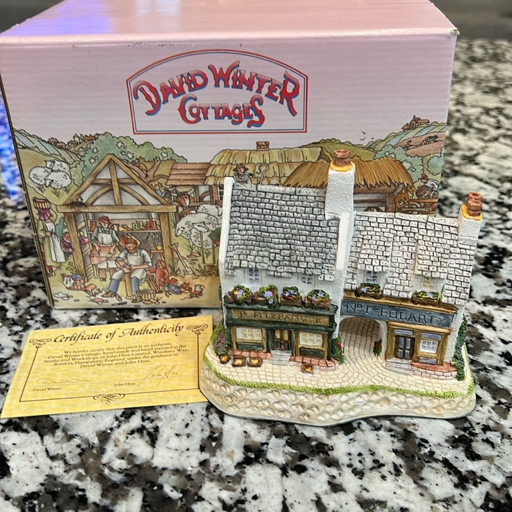 David Winter Cottages Fogerty’s SIGNED!